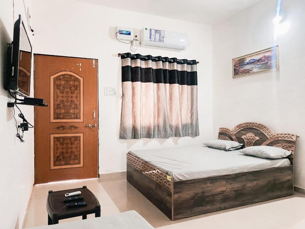 Mahadev Premium Homestay Garudeshwar Exterior foto