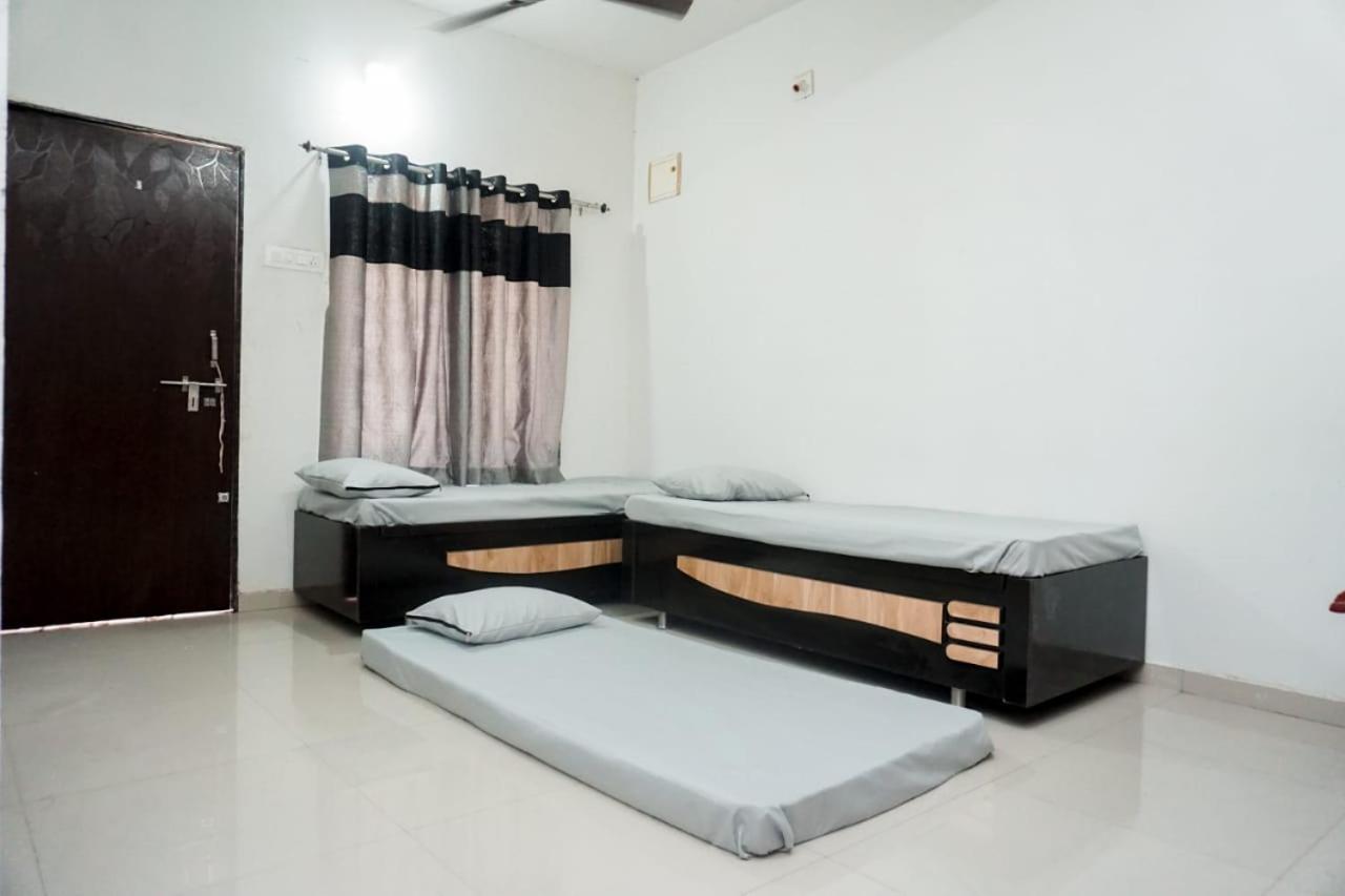 Mahadev Premium Homestay Garudeshwar Exterior foto